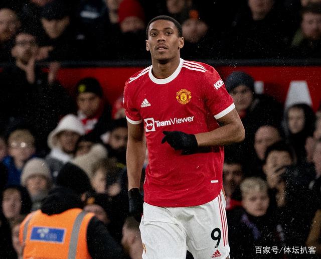 爱游戏在线转会期突围战来临，尼斯围绕欧联官宣签约，更衣室稳定，心理建设被强调(欧洲转会汇总一览表)